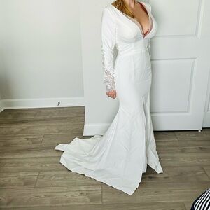 Chic White Long Sleeve Dress